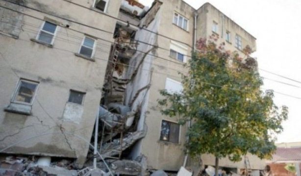 Vendimi i ri i Qeverise: Rivleresim per ndertesat me demtime te shkalles se rende Vendimi i ri i Qeverise: Rivleresim per ndertesat me demtime te shkalles se rende